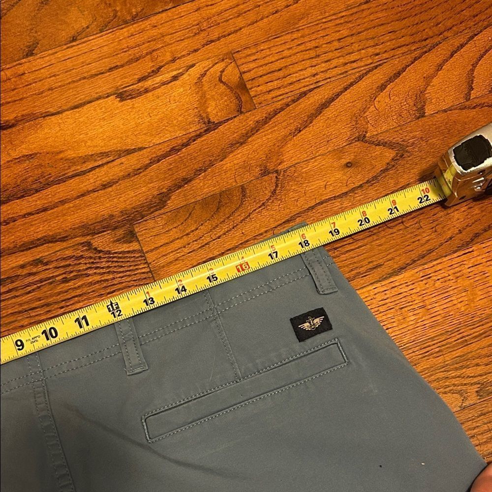 Dockers Men's Slate  Blue Flat-Front Chino Shorts 38 - Picture 5 of 6